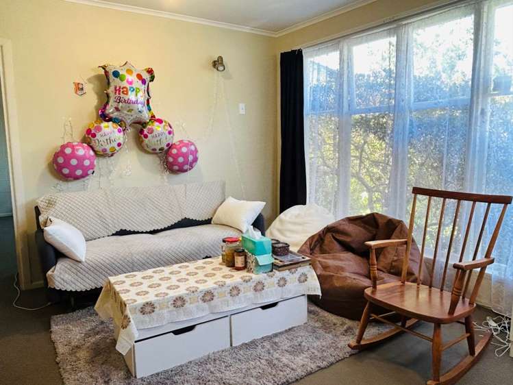 2/18 Liverpool Street Papakura_5