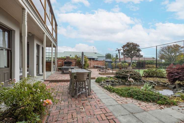 335 Church Street West End_9