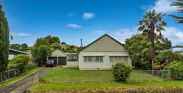 PAHIATUA - 3 BEDROOMS