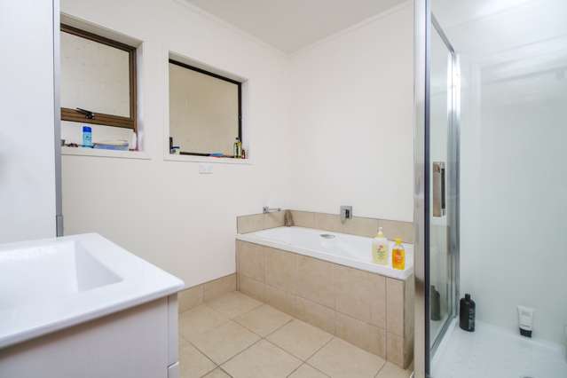 3147a Great North Road New Lynn_4