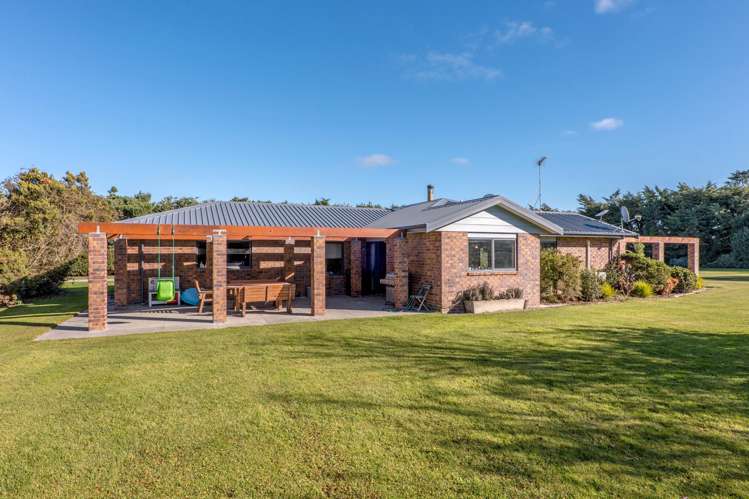 1824 Pole Road Winchmore_21
