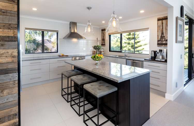 103 Pine Harbour Parade Beachlands_5