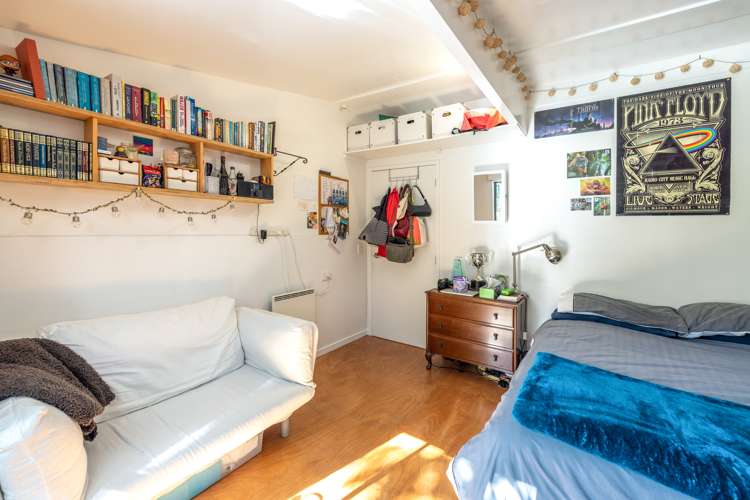 3 George Street Surfdale_32