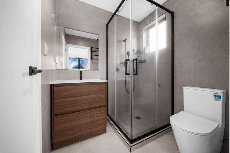 1/11 McLean Avenue Papatoetoe_20