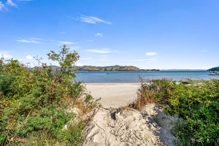 911 Harington Point Road Harington Point_2