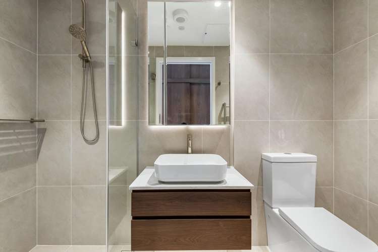 2/219 Lake Road Northcote_6
