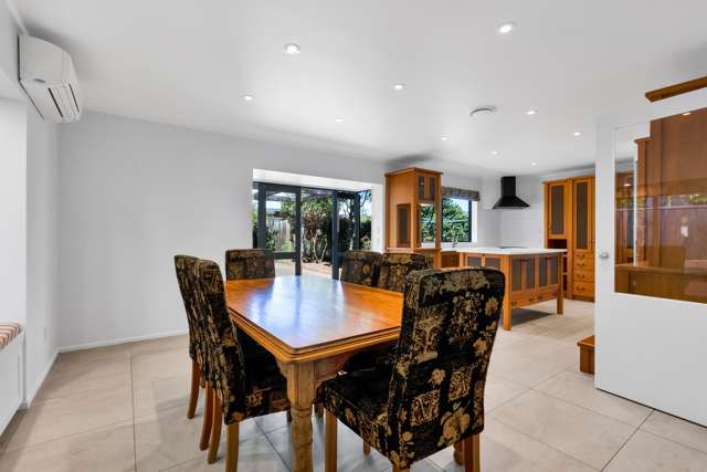 3e Kinross Drive Merrilands_4