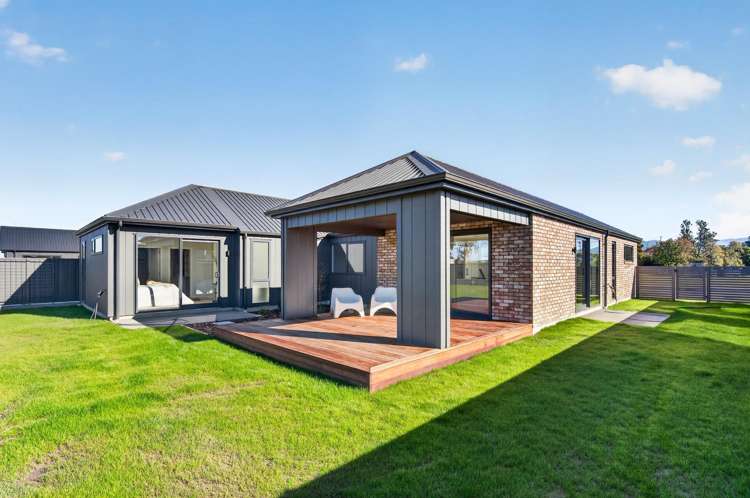 14 Sir Bob Charles Drive Masterton_15