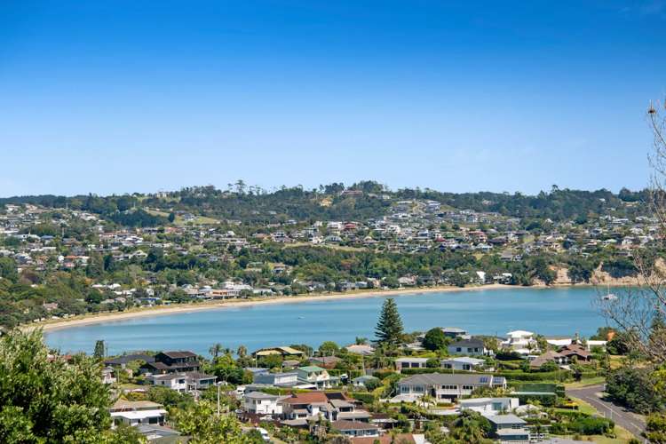 29 Roberts Road Matakatia_6