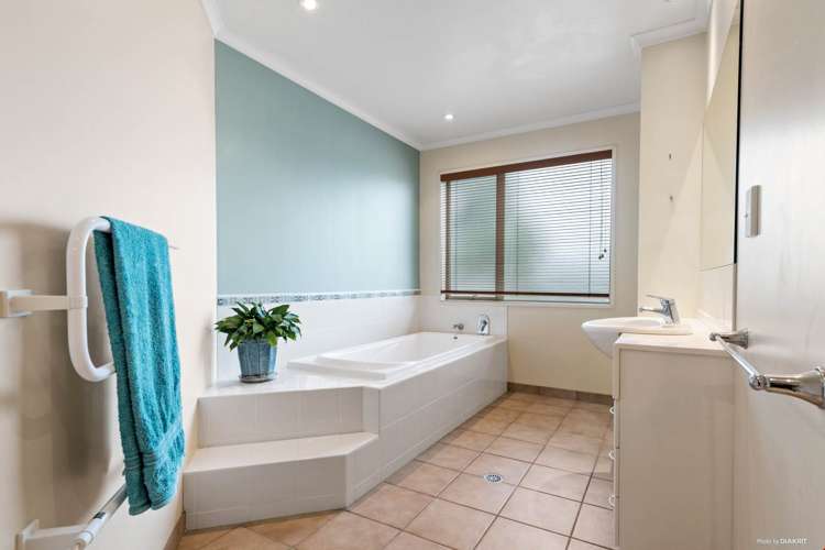 18 Merlot Heights Huapai_13