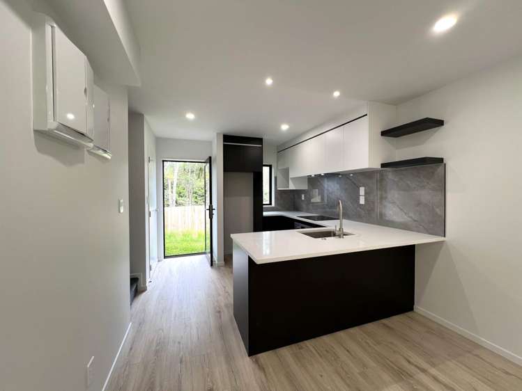 5/16 Reynella Drive Massey_4