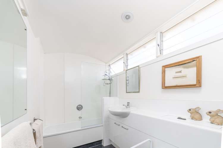 8 Amiria Street Saint Marys Bay_23