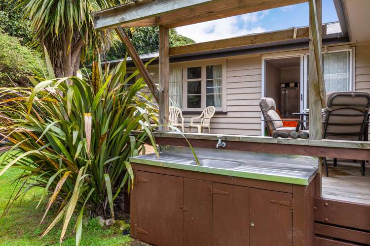 19 Poriwira Drive Kuratau_22