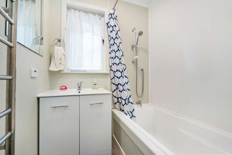 88 Stamford Park Road Mount Roskill_10