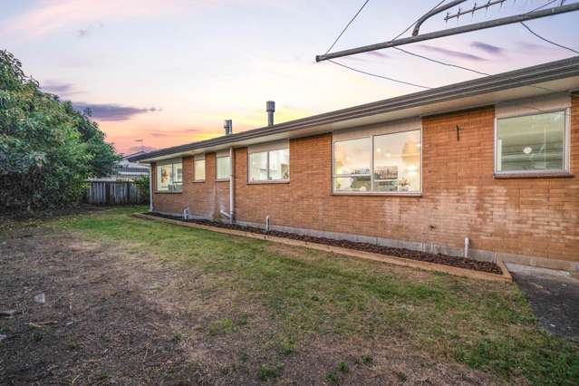 2/24 Waimana Road Conifer Grove_2