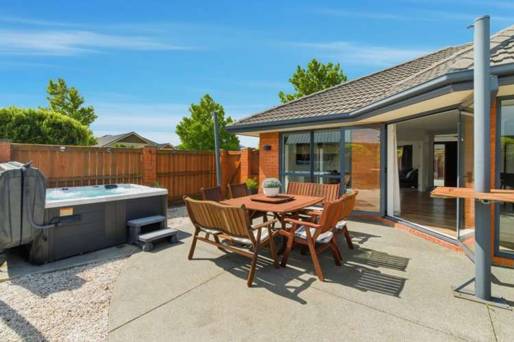 278 Southfield Drive Lincoln_21