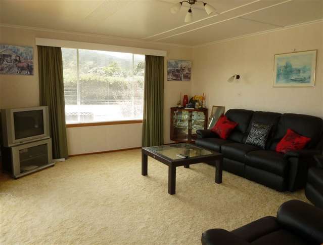 21 West Crescent Te Puru_1