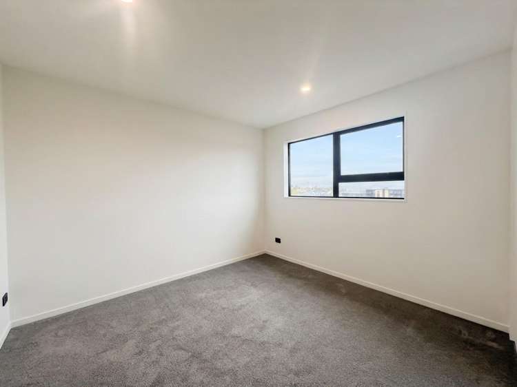 18 & 20 Kowaitau Avenue Beachlands_12