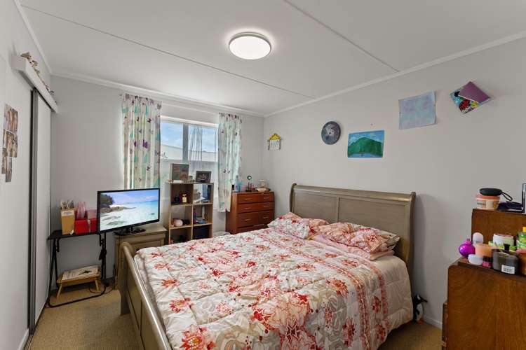 6 Colenso Place Otaki Beach_11