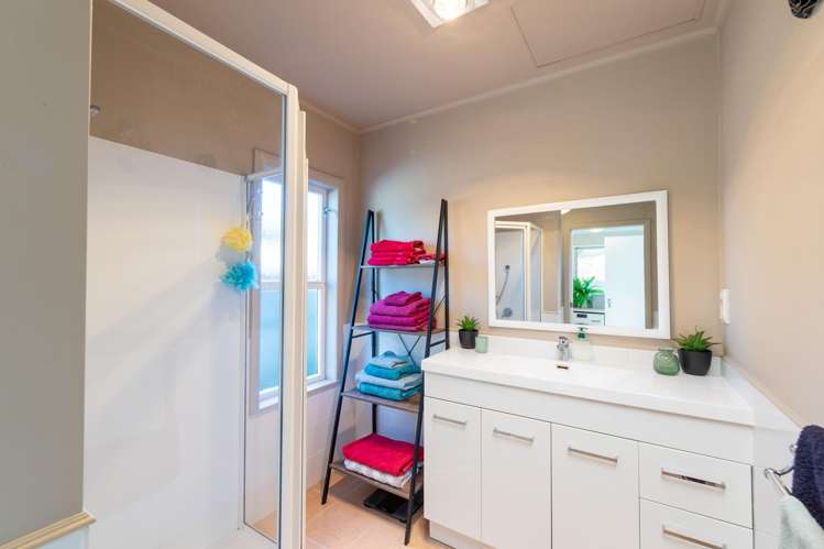 278 Fergusson Drive Heretaunga_13