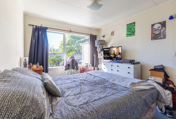 1 Maitland Avenue Stoke_10