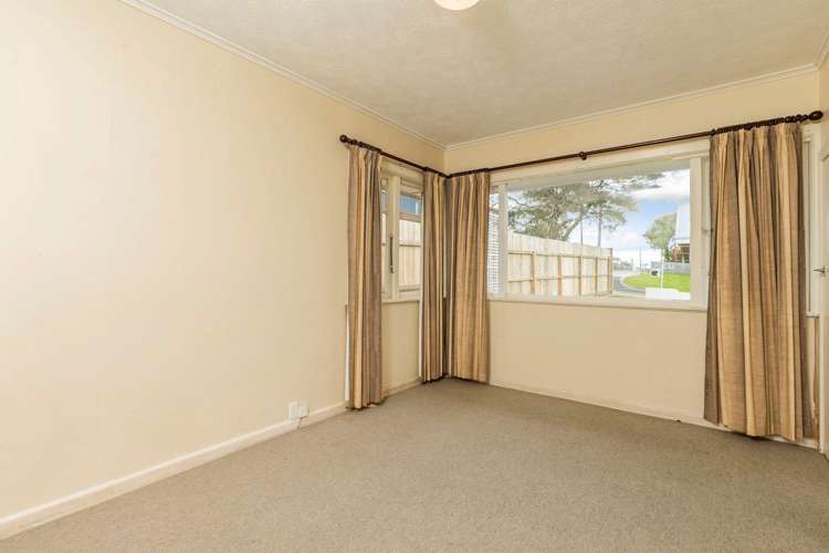 38 Matata Street Blockhouse Bay_14