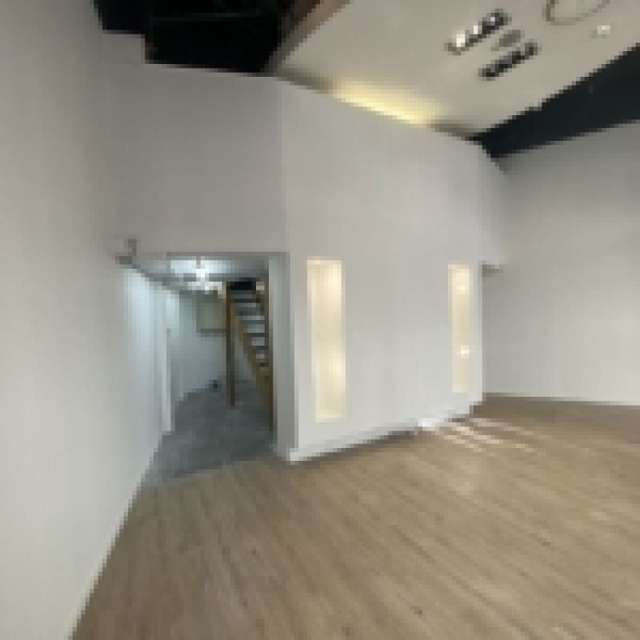 Unit 5/B120 Chancery Street Auckland Central_4