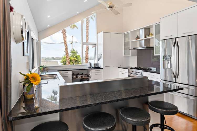 54 Ardern Avenue Stanmore Bay_13