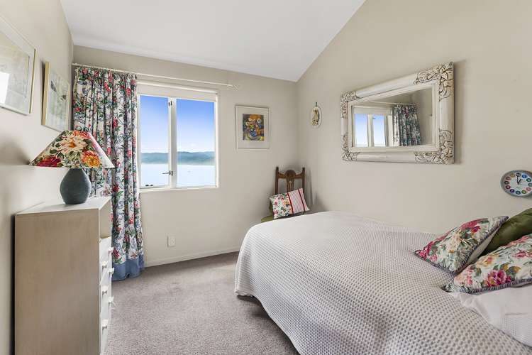 13 Signallers Grove Strathmore Park_12