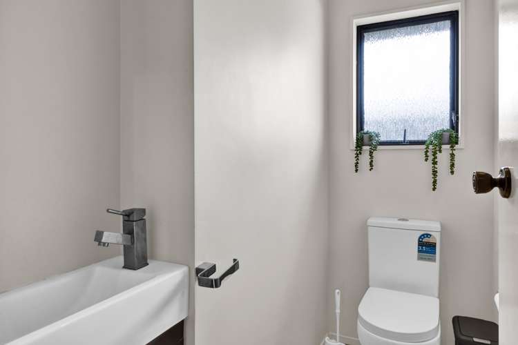 16 Ropata Street Hawera_14