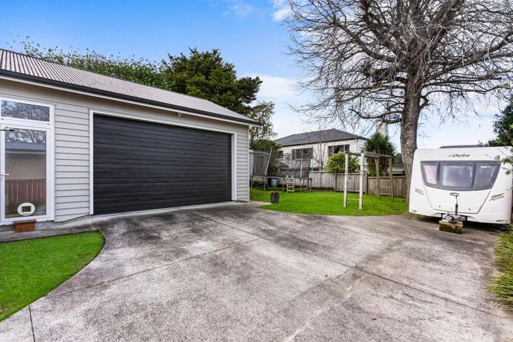 22 Outlook Road Greenhithe_31