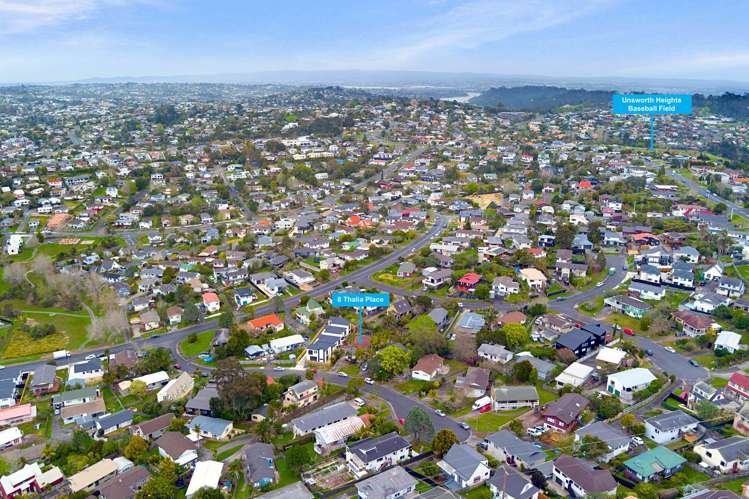 8 Thalia Place Totara Vale_21