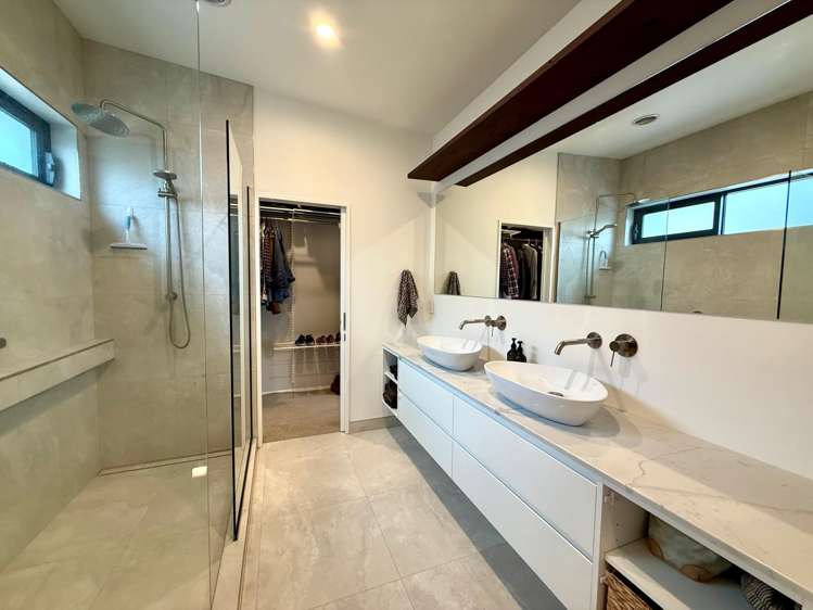  13 Matuku Lane Heathcote Valley_19