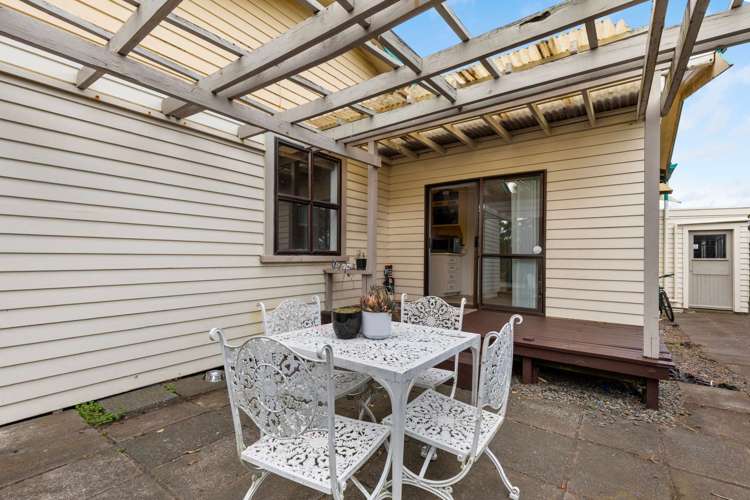 1 Devon Road Springvale_16