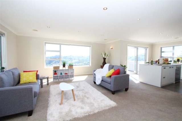 6 Mewburn Rise Karori_1