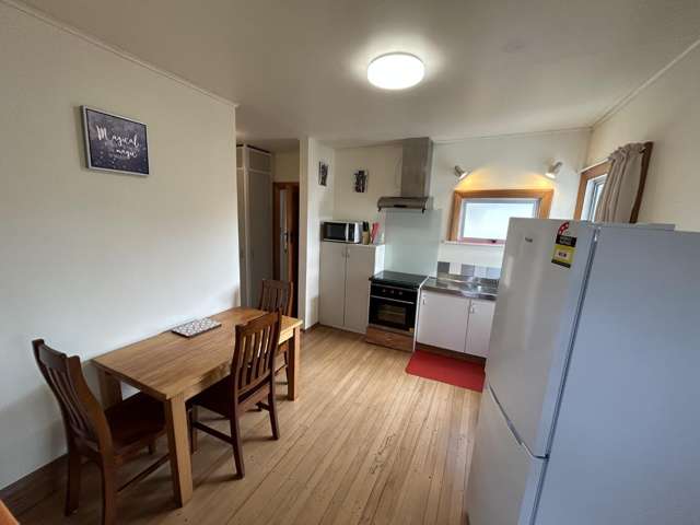 2/5 Joyce Cres 10446_4