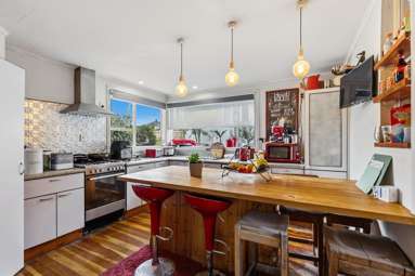 35 Charles Crescent_2