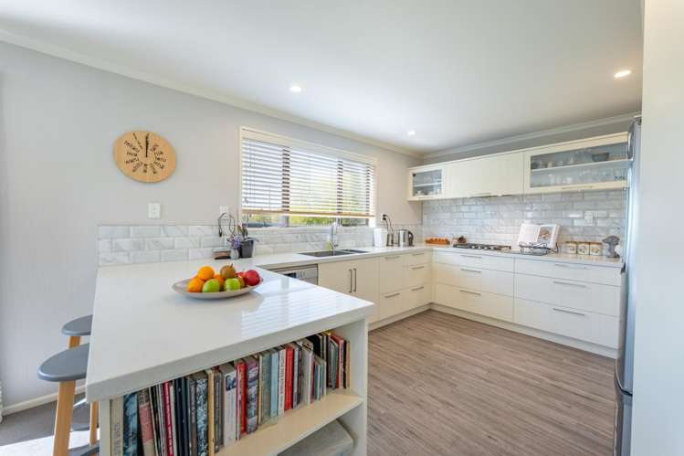 550 Fairview Road_3