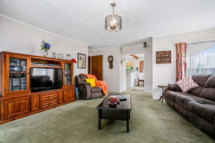 2/8 Killarney Avenue Torbay_3