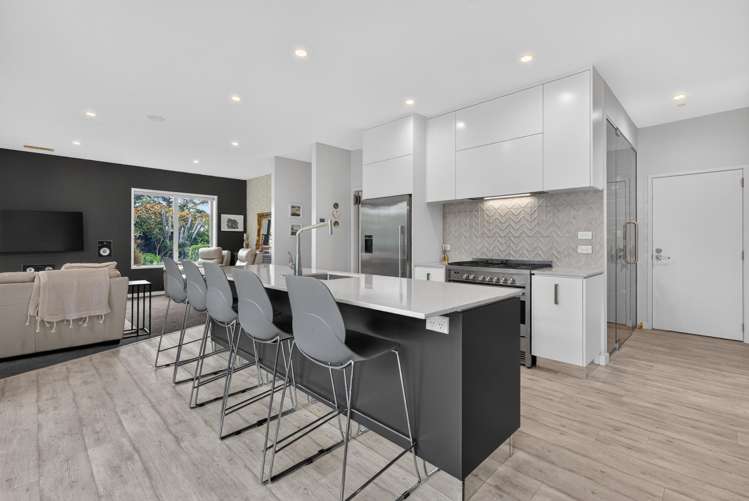 122D Waterloo Road Hutt Central_10