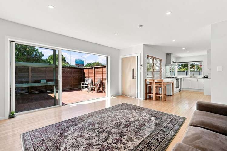 1/13 Esmonde Road_2