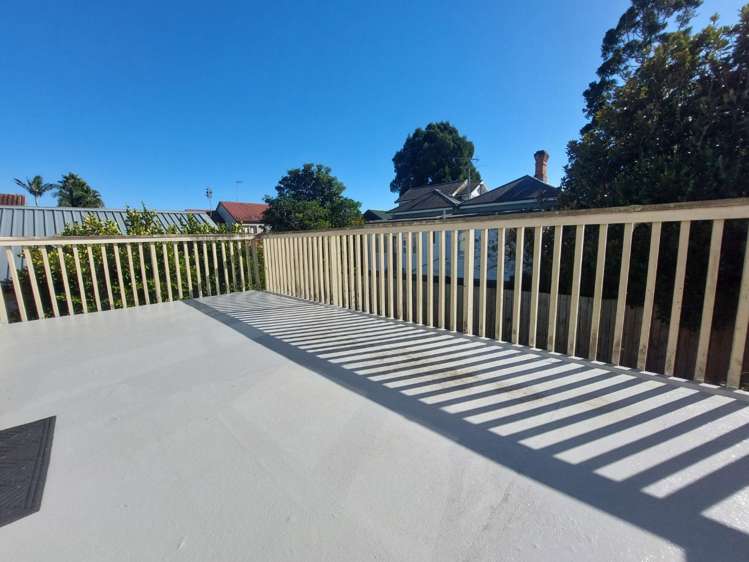 1/14 Lillington Road Remuera_9