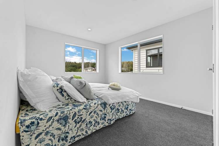 32 Castlebane Drive Flat Bush_19