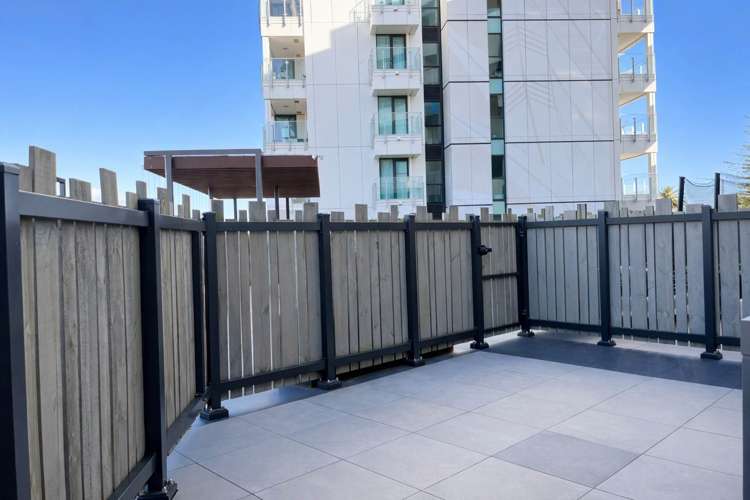 209/6 Waikumete Road Glen Eden_6