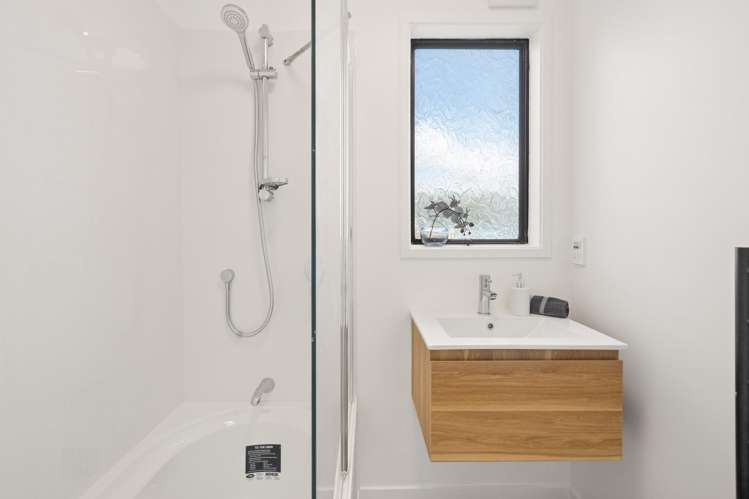 31 Newburn Grove Wainuiomata_15