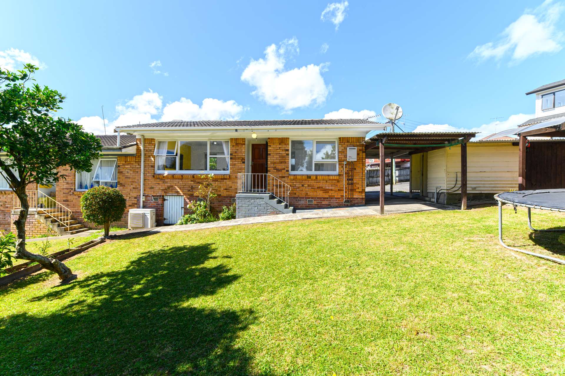 1/19 Marshall Laing Avenue Mount Roskill_0