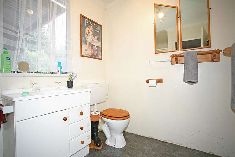 302 Two Chain Road Burnham_12