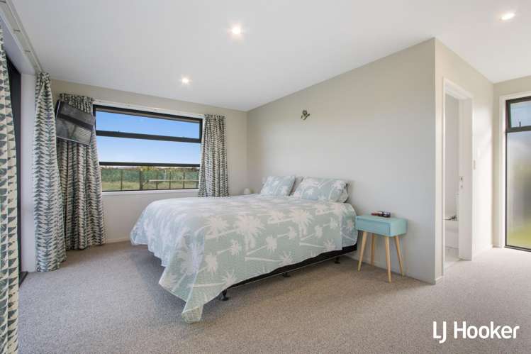 19 Athenree Heights Athenree_15