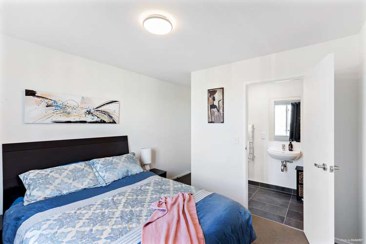 77 Grove Road Papakura_10