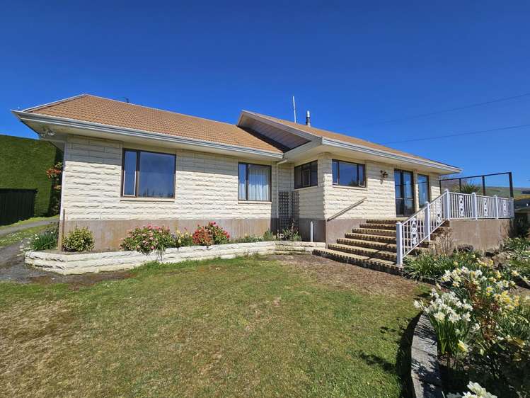 11 Merrie Creek Road_1